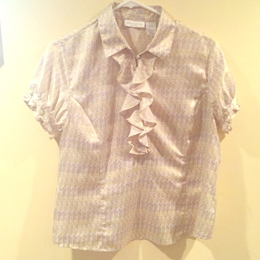 Soft yellow and gray ruffled shirt